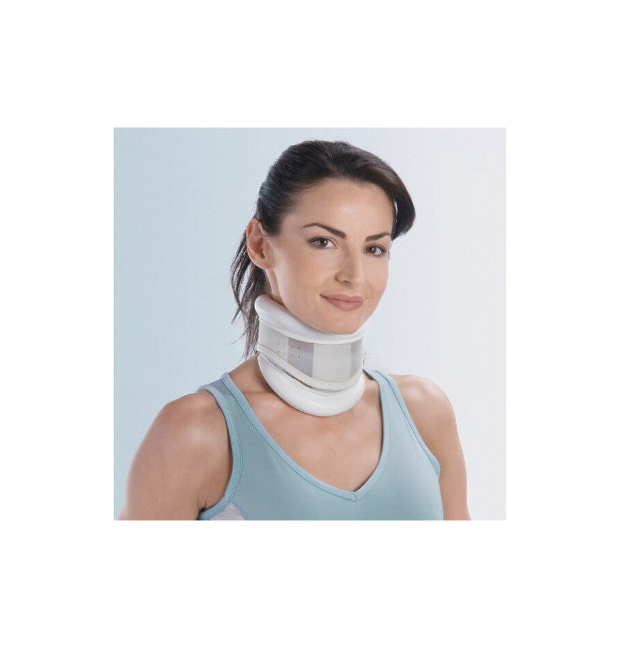 Colar cervical rígido