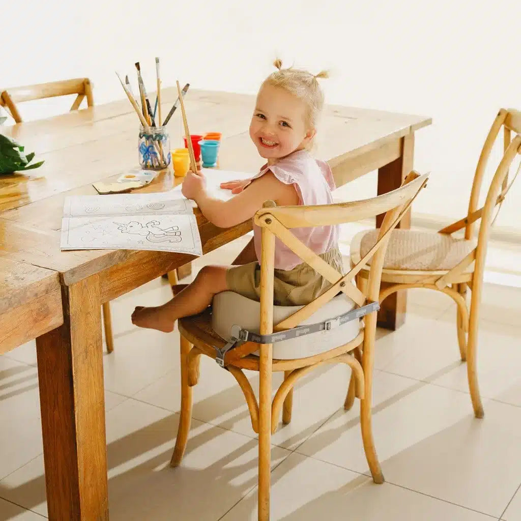 Bumbo booster seat taupe 18m+