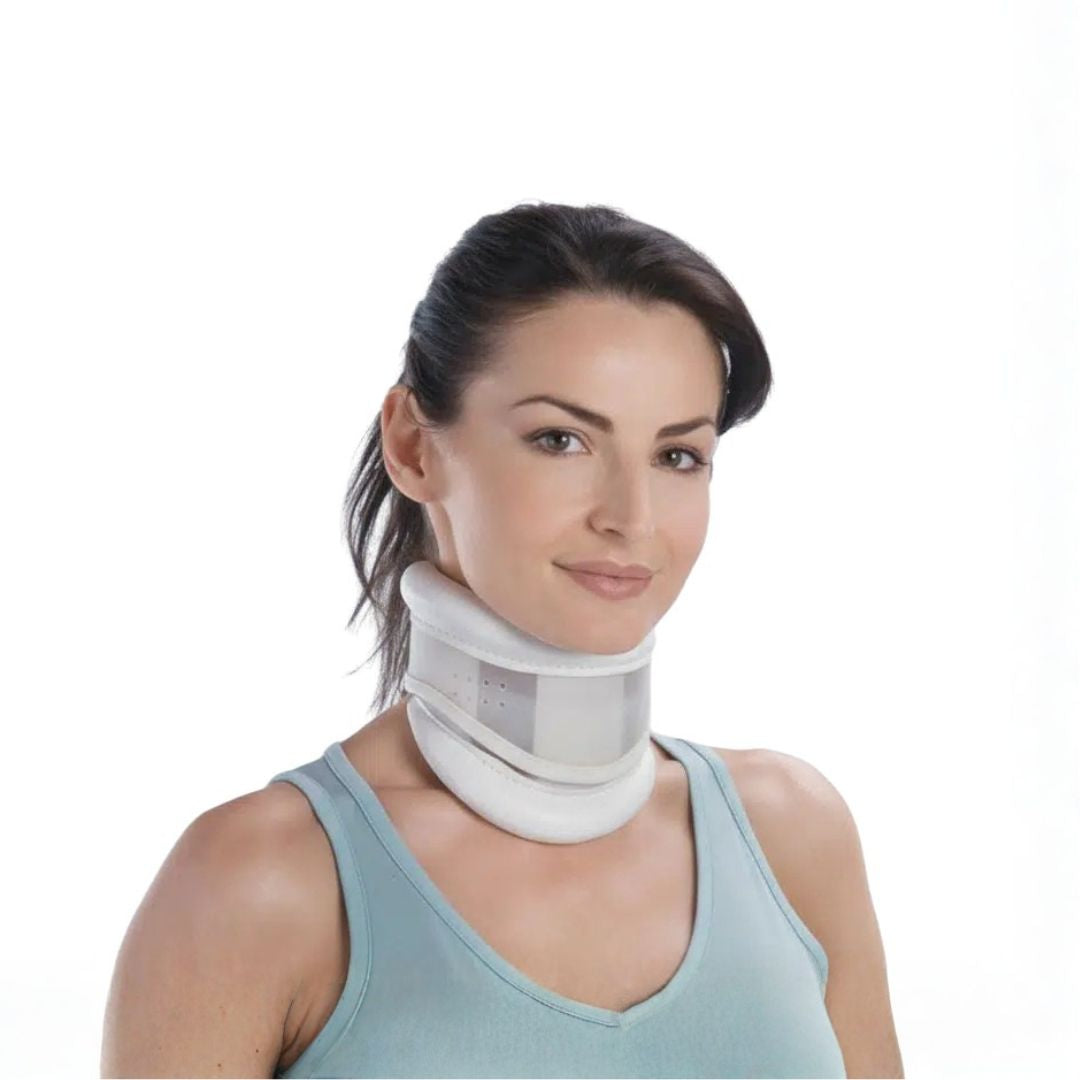 Colar cervical rígido